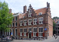 History Trips | Huis aan de drie grachten hoek Grimburgwal/ Oudezijds Voorburgwal