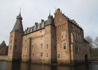 History Trips  | Castle Doorwerth [photo by Michiel Verbeek]